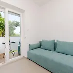 And Bianca Apartament Barbat na Rabu