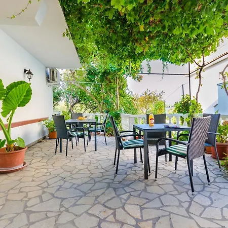 Appartement And Bianca Barbat na Rabu