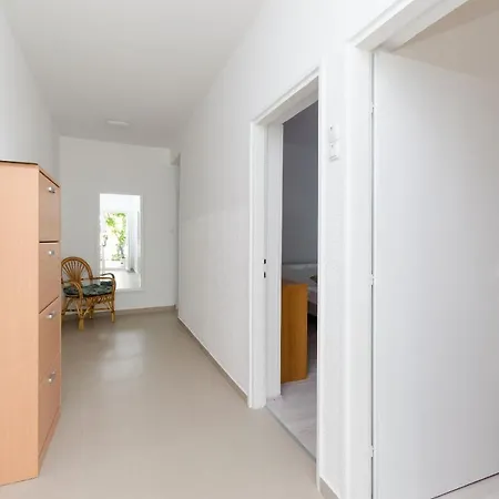 Apartment And Bianca