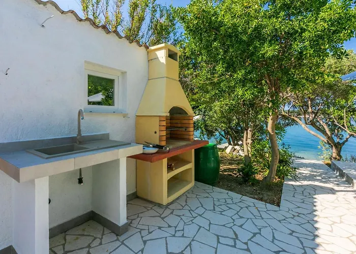 Apartment And Bianca