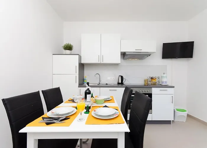 And Bianca Apartment *